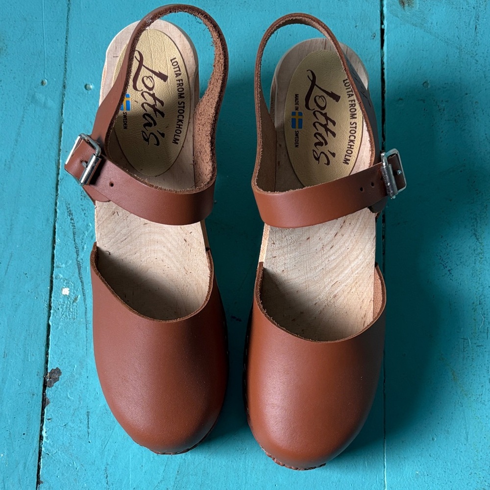 Lotta From Stockholm Cognac Leather Mary Jane Clogs. Lotta clogs!
